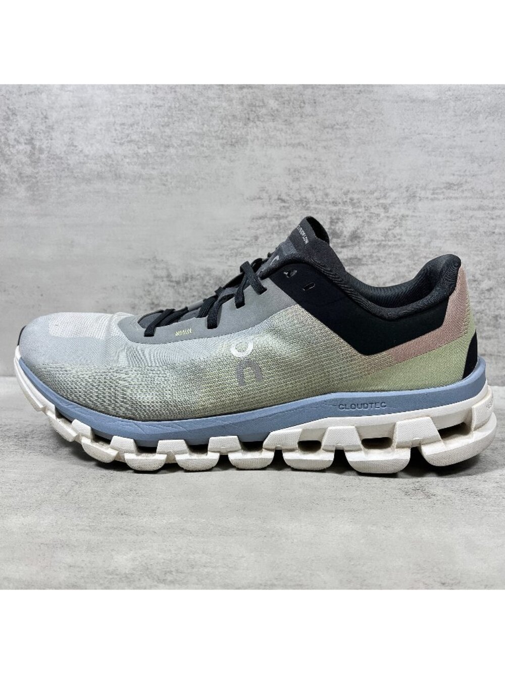 On Cloud Cloudflow 4 Running Shoes - Men's Size 8 - Gray Green